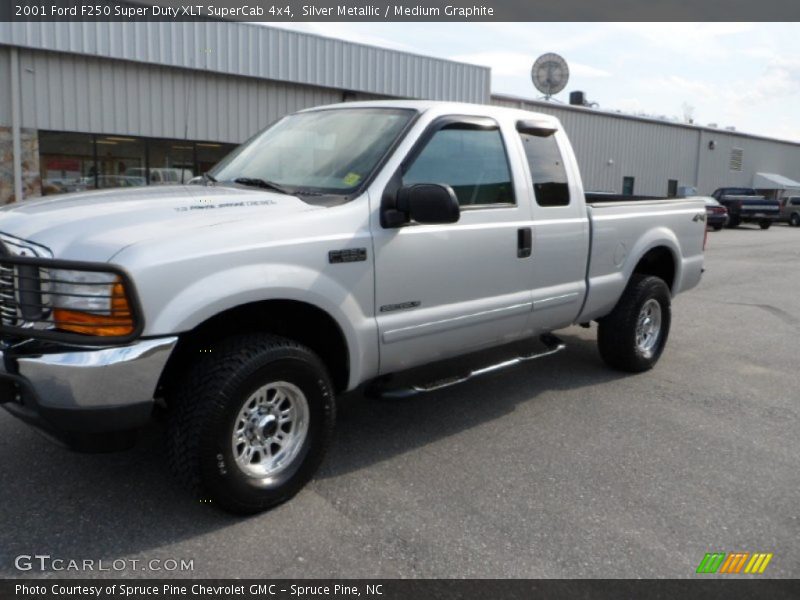 Silver Metallic / Medium Graphite 2001 Ford F250 Super Duty XLT SuperCab 4x4