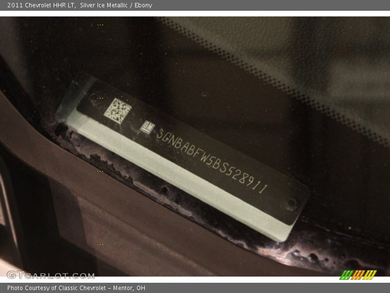 Silver Ice Metallic / Ebony 2011 Chevrolet HHR LT