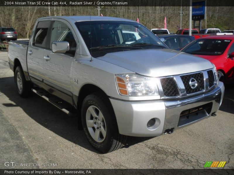 Radiant Silver / Graphite/Titanium 2004 Nissan Titan SE Crew Cab 4x4
