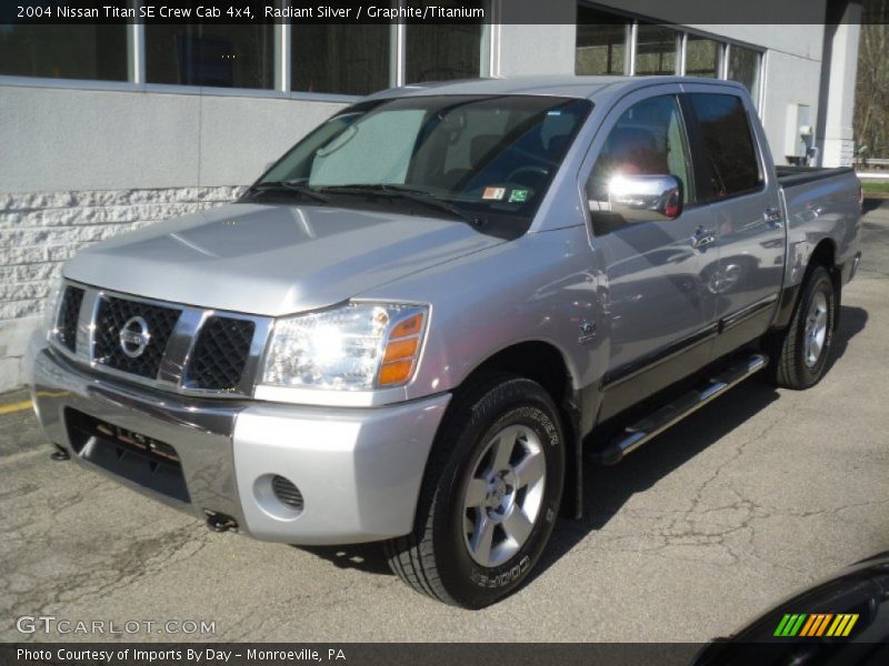 Radiant Silver / Graphite/Titanium 2004 Nissan Titan SE Crew Cab 4x4