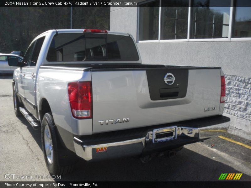 Radiant Silver / Graphite/Titanium 2004 Nissan Titan SE Crew Cab 4x4