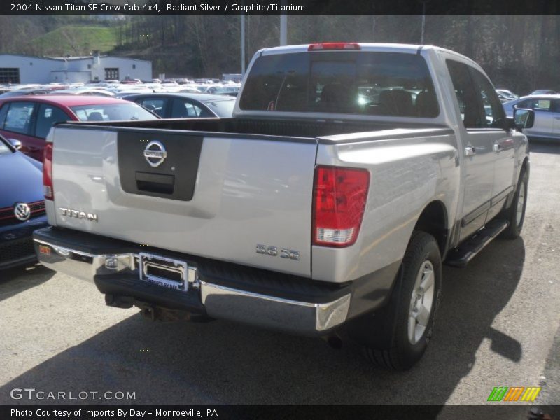Radiant Silver / Graphite/Titanium 2004 Nissan Titan SE Crew Cab 4x4