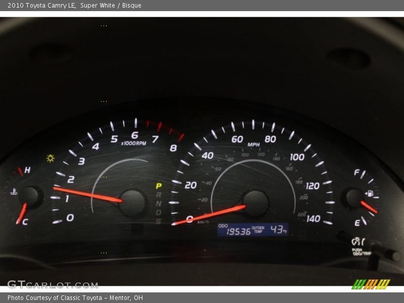 Super White / Bisque 2010 Toyota Camry LE