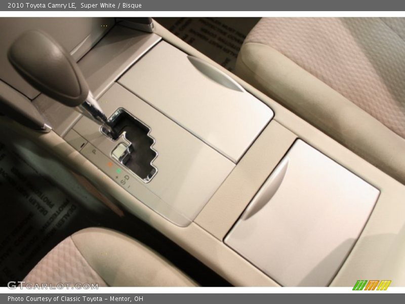 Super White / Bisque 2010 Toyota Camry LE