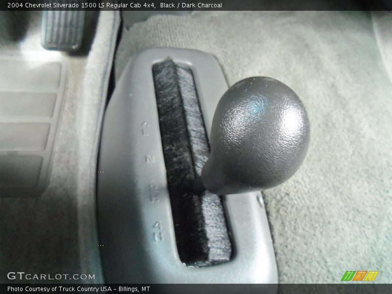 Black / Dark Charcoal 2004 Chevrolet Silverado 1500 LS Regular Cab 4x4
