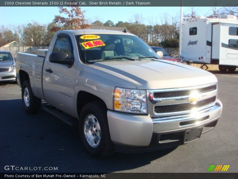 Silver Birch Metallic / Dark Titanium 2009 Chevrolet Silverado 1500 LS Regular Cab