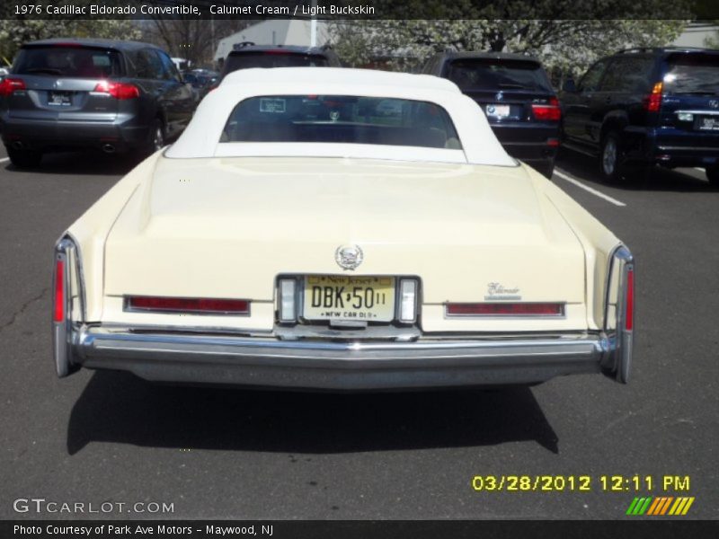Calumet Cream / Light Buckskin 1976 Cadillac Eldorado Convertible