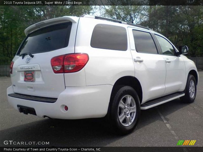 Super White / Sand Beige 2010 Toyota Sequoia SR5