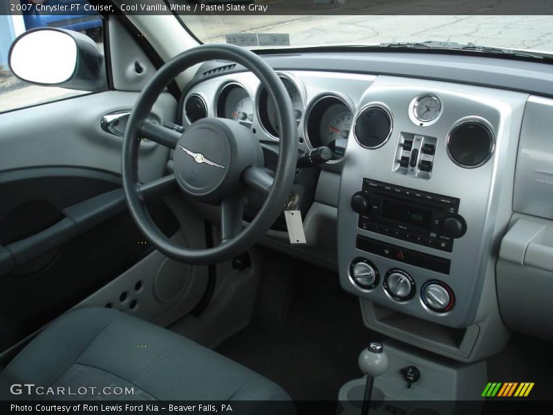 Cool Vanilla White / Pastel Slate Gray 2007 Chrysler PT Cruiser