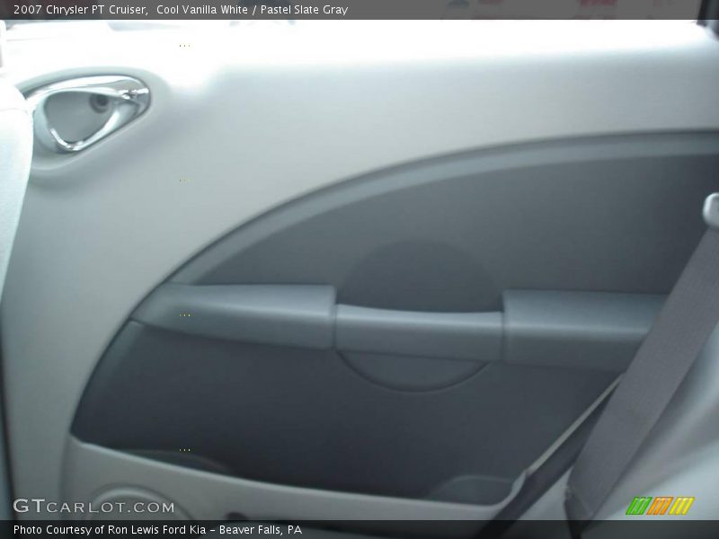 Cool Vanilla White / Pastel Slate Gray 2007 Chrysler PT Cruiser