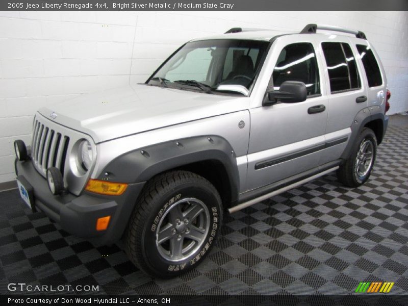 Bright Silver Metallic / Medium Slate Gray 2005 Jeep Liberty Renegade 4x4
