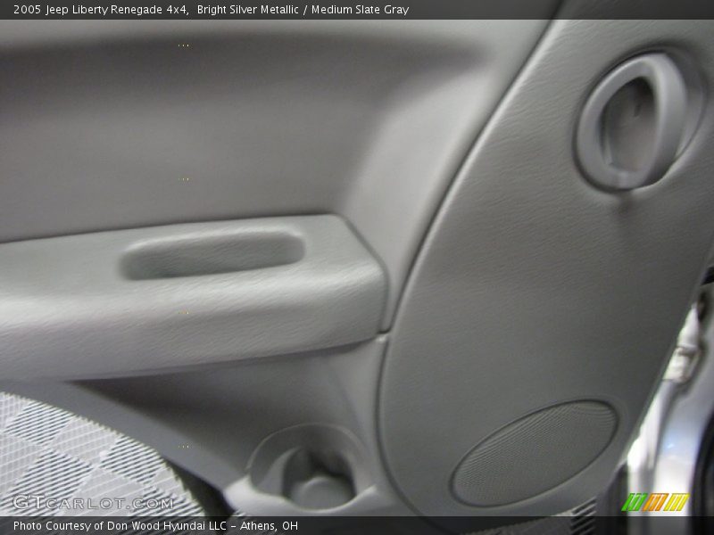 Bright Silver Metallic / Medium Slate Gray 2005 Jeep Liberty Renegade 4x4