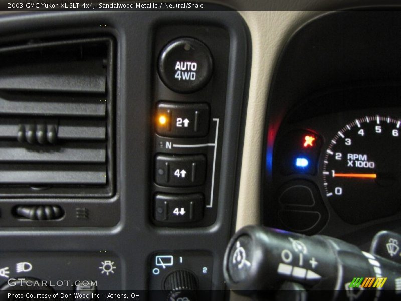 Sandalwood Metallic / Neutral/Shale 2003 GMC Yukon XL SLT 4x4