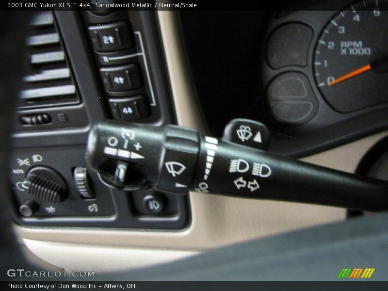 Sandalwood Metallic / Neutral/Shale 2003 GMC Yukon XL SLT 4x4