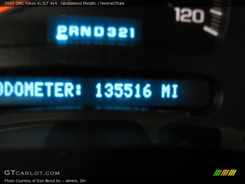 Sandalwood Metallic / Neutral/Shale 2003 GMC Yukon XL SLT 4x4