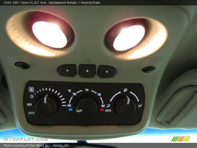 Sandalwood Metallic / Neutral/Shale 2003 GMC Yukon XL SLT 4x4