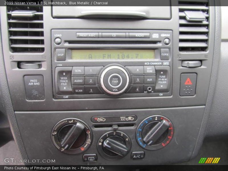 Blue Metallic / Charcoal 2009 Nissan Versa 1.8 SL Hatchback