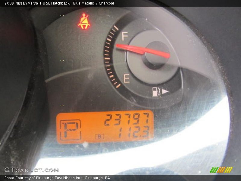 Blue Metallic / Charcoal 2009 Nissan Versa 1.8 SL Hatchback