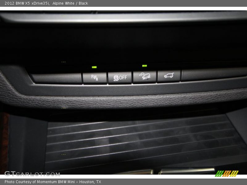 Alpine White / Black 2012 BMW X5 xDrive35i