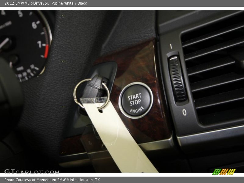 Alpine White / Black 2012 BMW X5 xDrive35i