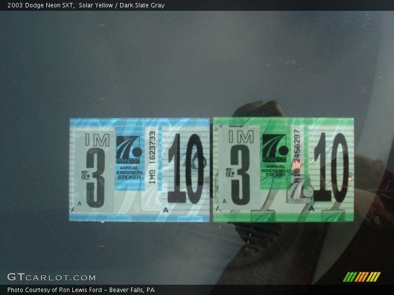 Solar Yellow / Dark Slate Gray 2003 Dodge Neon SXT