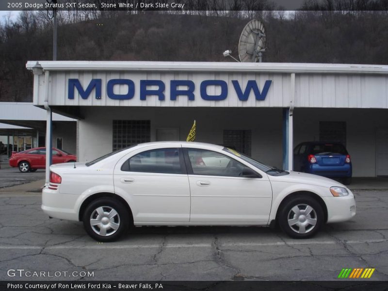 Stone White / Dark Slate Gray 2005 Dodge Stratus SXT Sedan