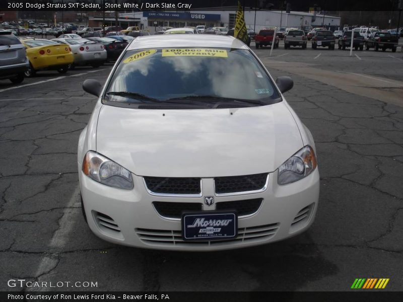 Stone White / Dark Slate Gray 2005 Dodge Stratus SXT Sedan