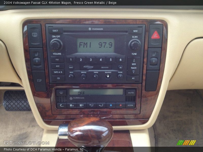Fresco Green Metallic / Beige 2004 Volkswagen Passat GLX 4Motion Wagon