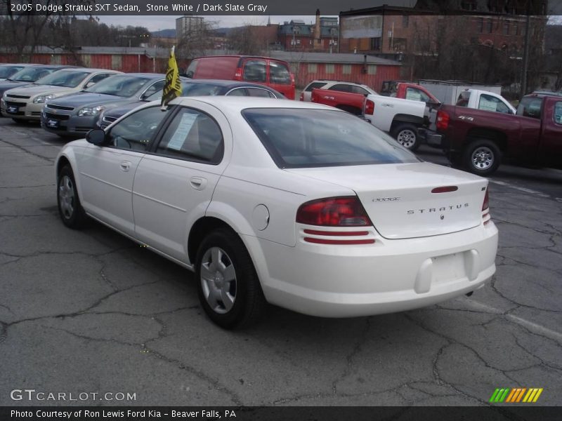 Stone White / Dark Slate Gray 2005 Dodge Stratus SXT Sedan