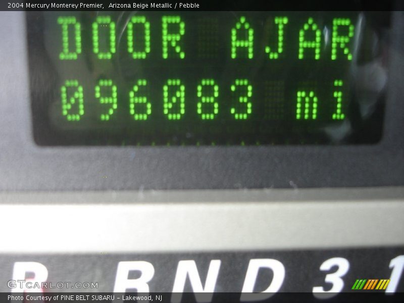 Arizona Beige Metallic / Pebble 2004 Mercury Monterey Premier