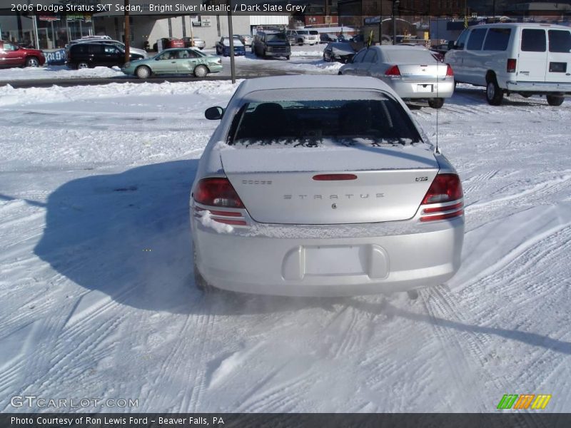 Bright Silver Metallic / Dark Slate Grey 2006 Dodge Stratus SXT Sedan