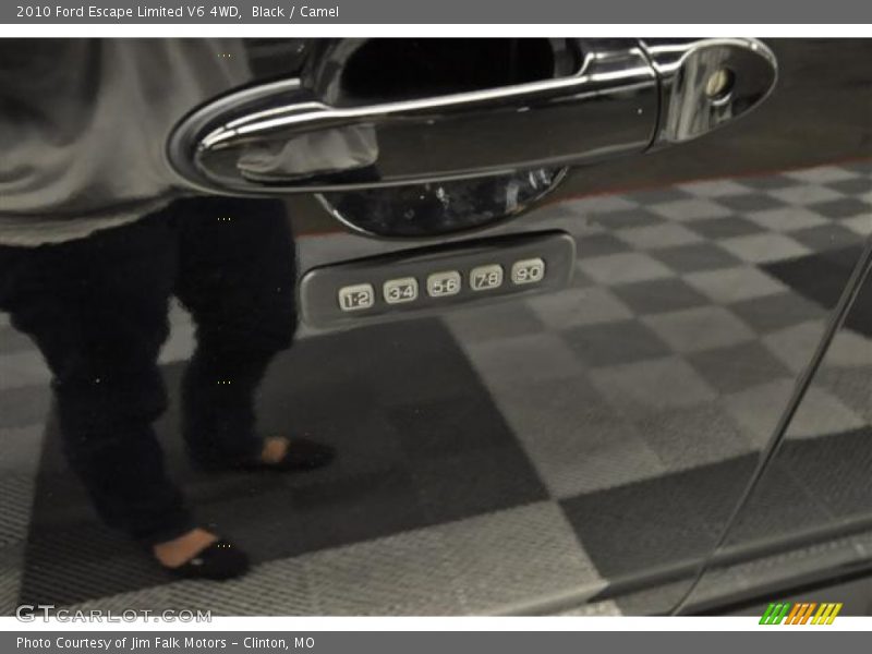 Black / Camel 2010 Ford Escape Limited V6 4WD