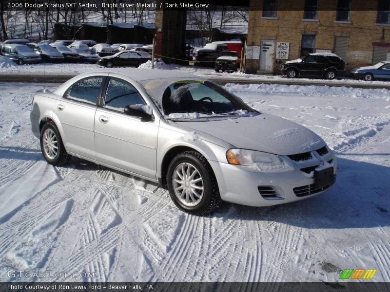 Bright Silver Metallic / Dark Slate Grey 2006 Dodge Stratus SXT Sedan