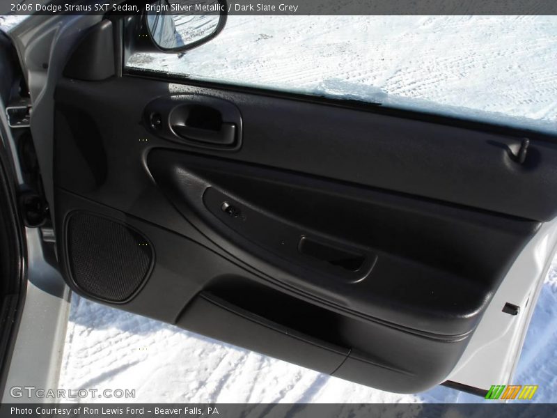 Bright Silver Metallic / Dark Slate Grey 2006 Dodge Stratus SXT Sedan