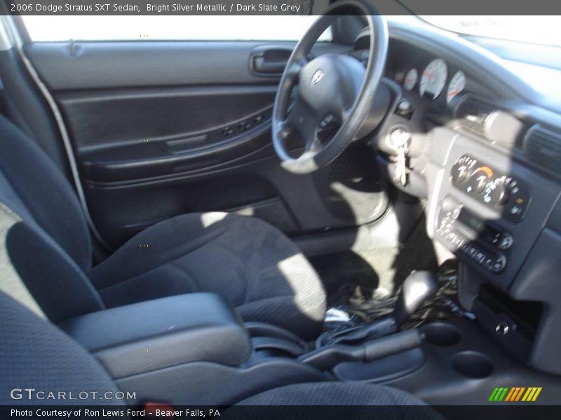 Bright Silver Metallic / Dark Slate Grey 2006 Dodge Stratus SXT Sedan