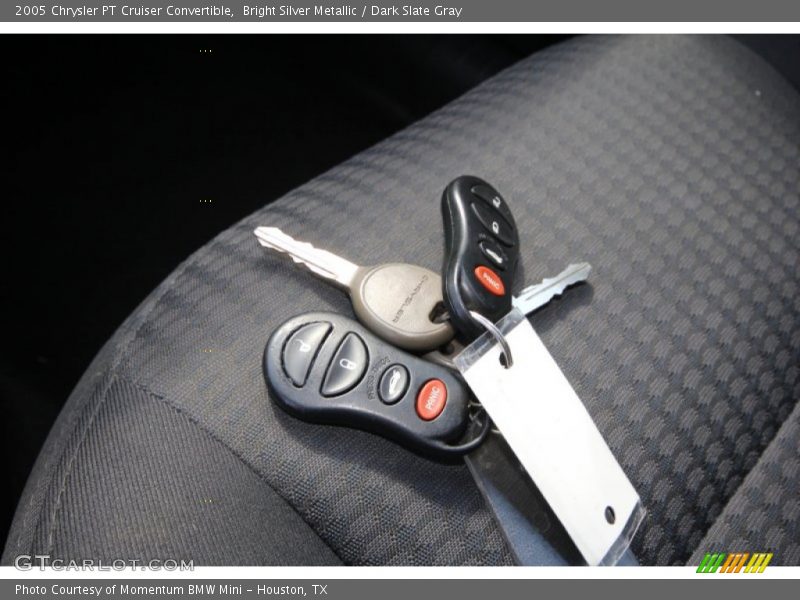 Keys of 2005 PT Cruiser Convertible