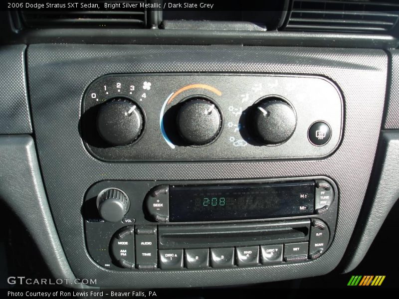 Bright Silver Metallic / Dark Slate Grey 2006 Dodge Stratus SXT Sedan