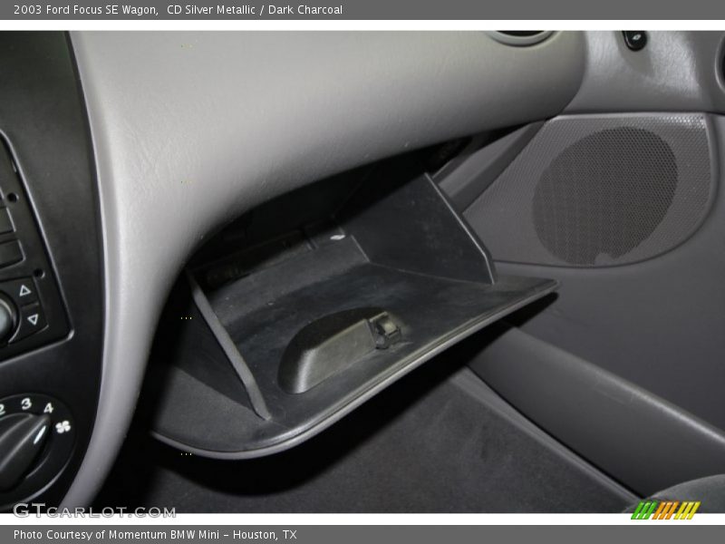 CD Silver Metallic / Dark Charcoal 2003 Ford Focus SE Wagon