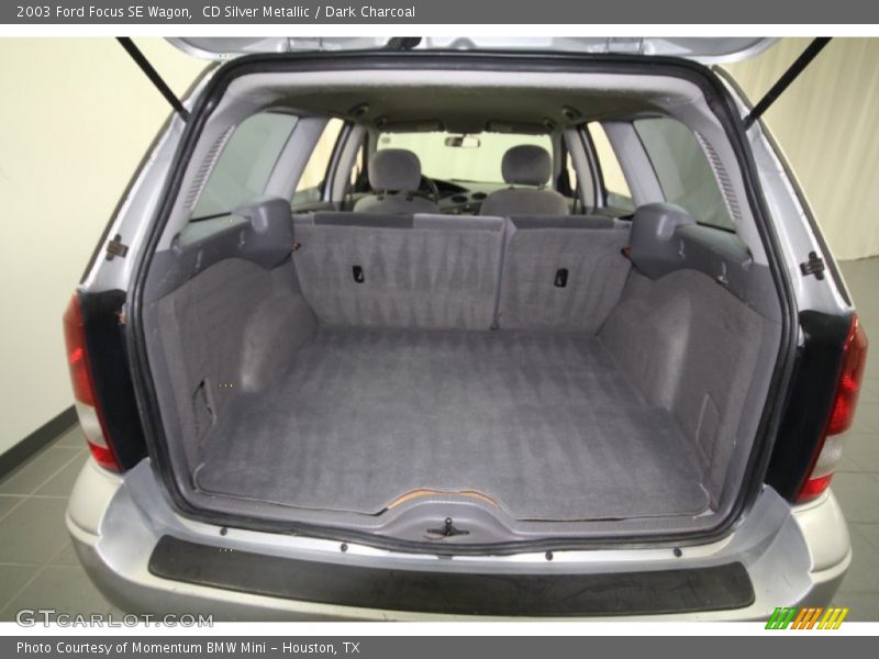  2003 Focus SE Wagon Trunk