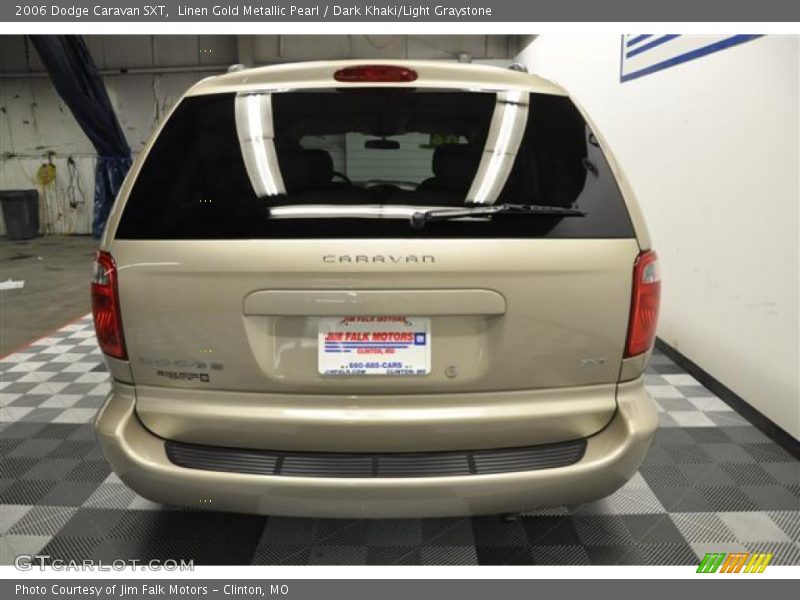 Linen Gold Metallic Pearl / Dark Khaki/Light Graystone 2006 Dodge Caravan SXT