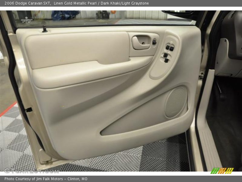 Linen Gold Metallic Pearl / Dark Khaki/Light Graystone 2006 Dodge Caravan SXT