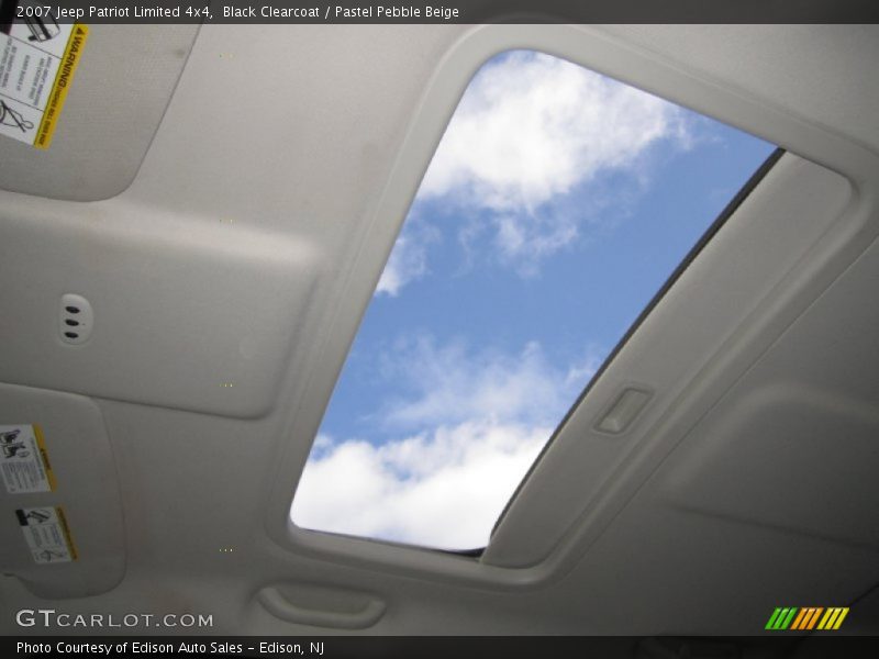 Black Clearcoat / Pastel Pebble Beige 2007 Jeep Patriot Limited 4x4