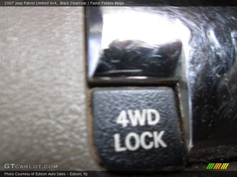 Black Clearcoat / Pastel Pebble Beige 2007 Jeep Patriot Limited 4x4
