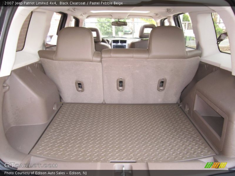 Black Clearcoat / Pastel Pebble Beige 2007 Jeep Patriot Limited 4x4