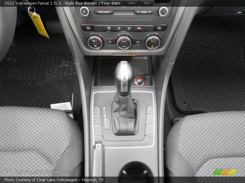 Night Blue Metallic / Titan Black 2012 Volkswagen Passat 2.5L S