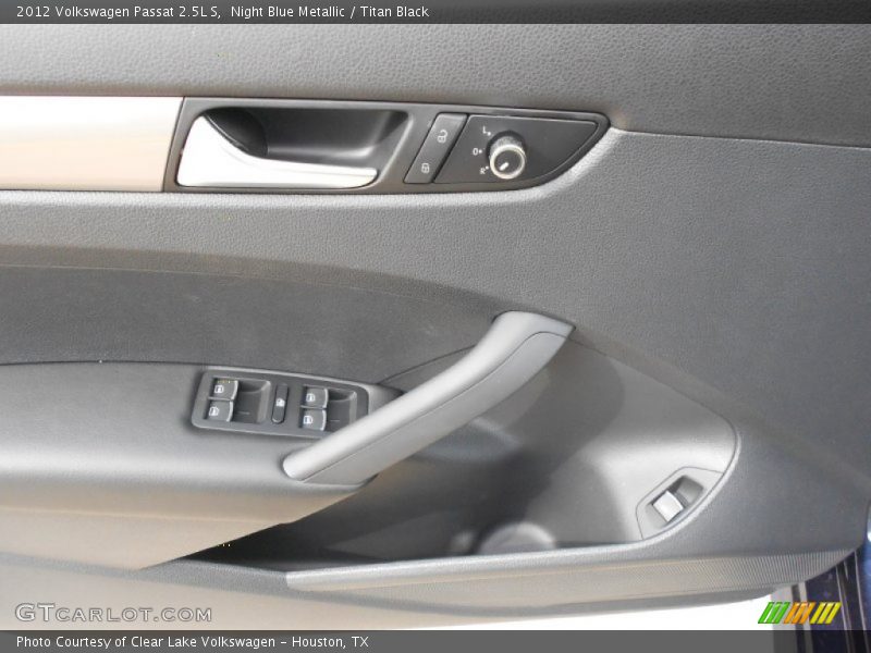 Night Blue Metallic / Titan Black 2012 Volkswagen Passat 2.5L S