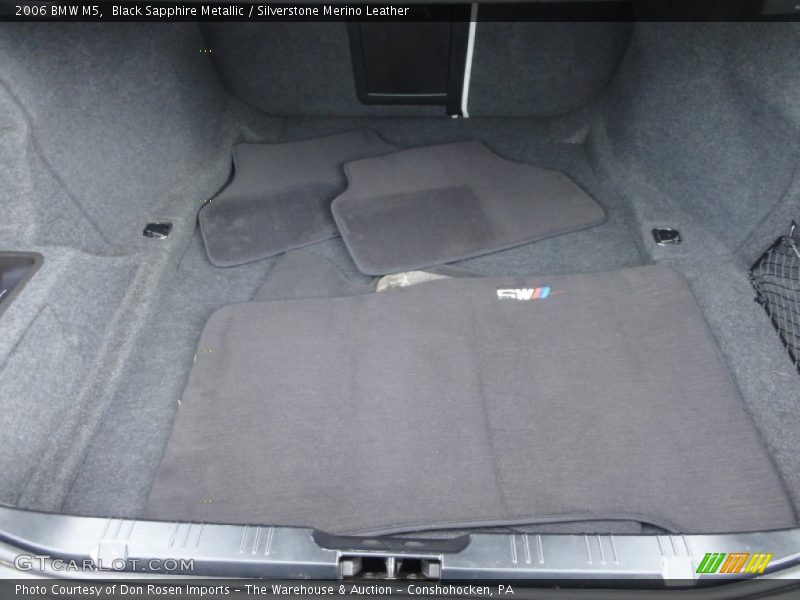 Black Sapphire Metallic / Silverstone Merino Leather 2006 BMW M5