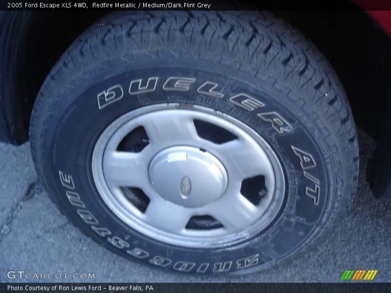  2005 Escape XLS 4WD Wheel