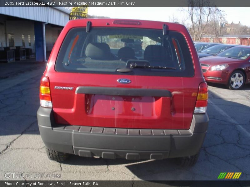 Redfire Metallic / Medium/Dark Flint Grey 2005 Ford Escape XLS 4WD