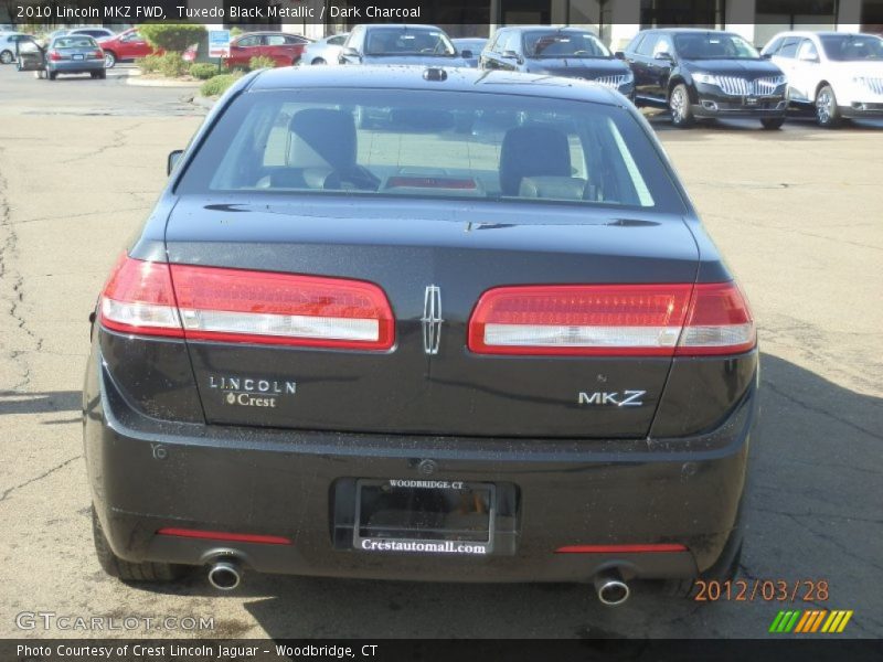 Tuxedo Black Metallic / Dark Charcoal 2010 Lincoln MKZ FWD